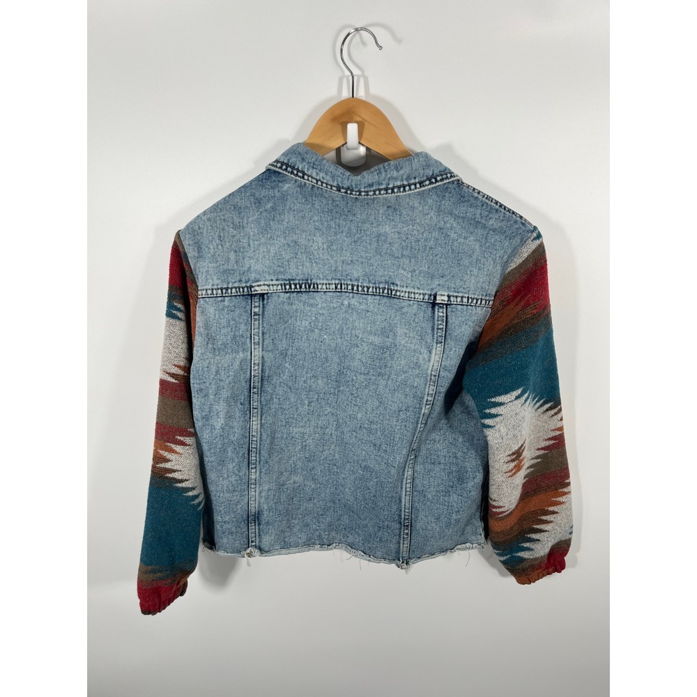 Womens Denim Jacket S Blue Southwestern Aztec Print Rodeo Festival Concert - Picture 2 of 7